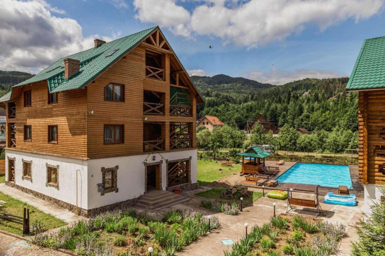 Hotel Edelweiss Carpathians Migovo Exterior foto